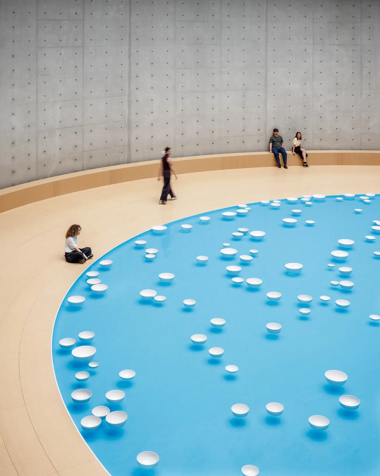 Clinamen Installation by Céleste Boursier-Mougenot