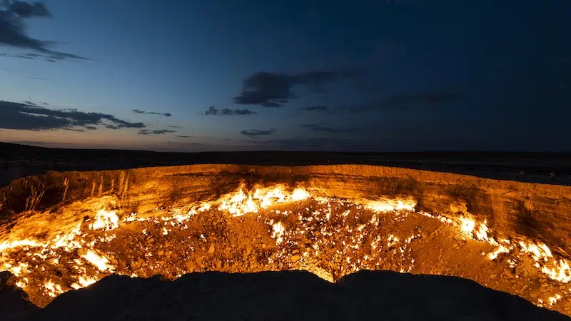 the Darvaza burning gas crater is showing signs of finally dying down