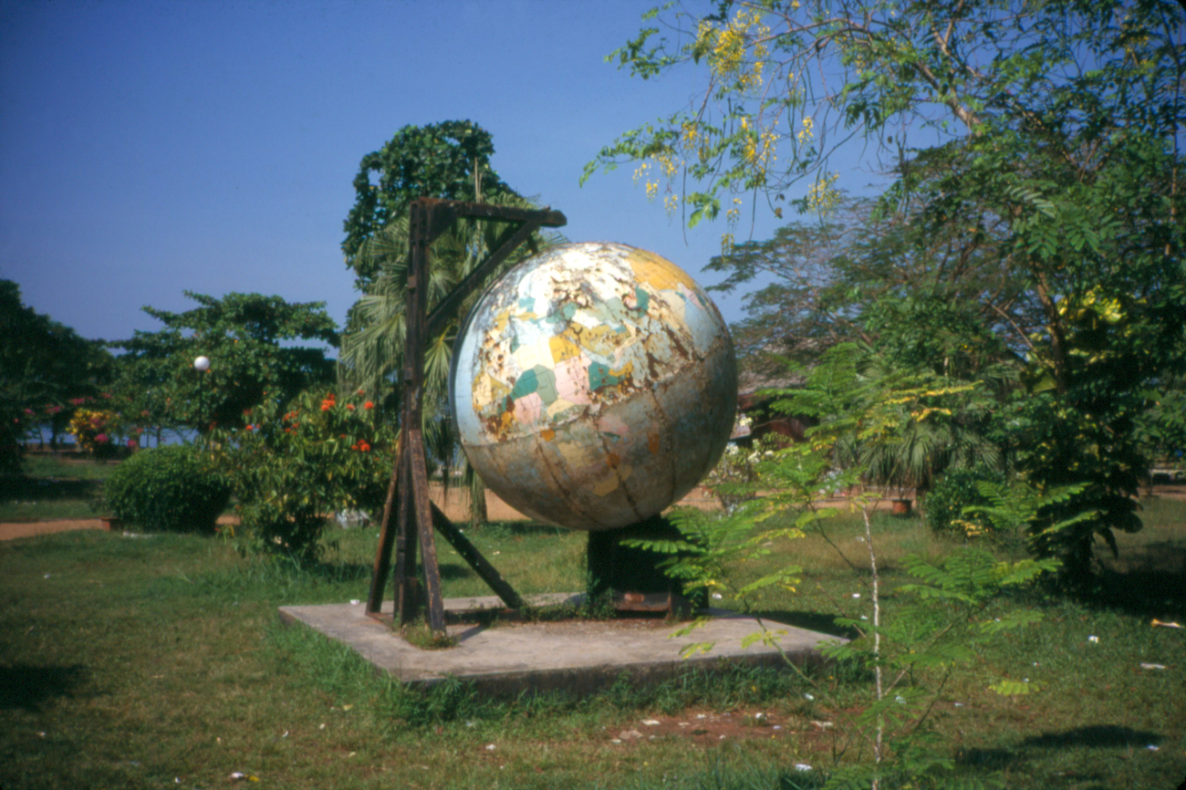El jardín del mundo, by Gabriel Orozco