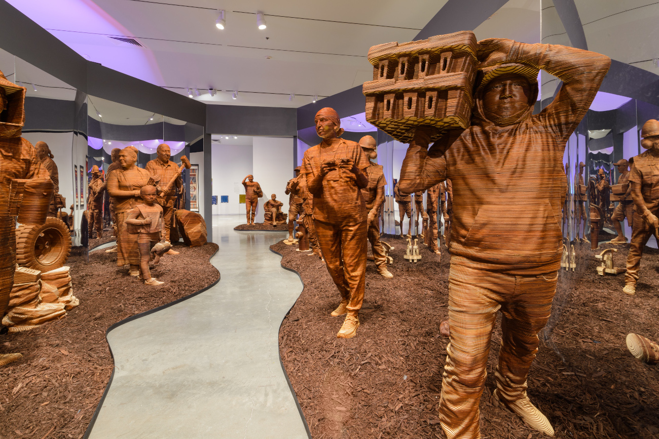 "Warriors" sculptures made of wood by Guillermo Bert
