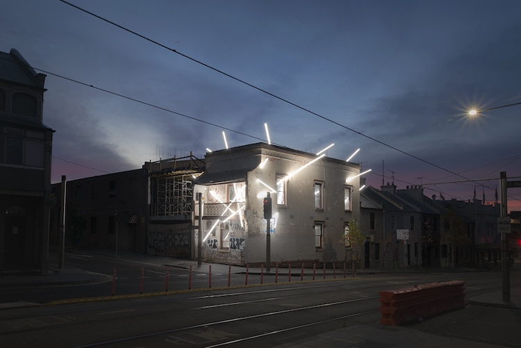 Installation lumineuse par Ian Strange 