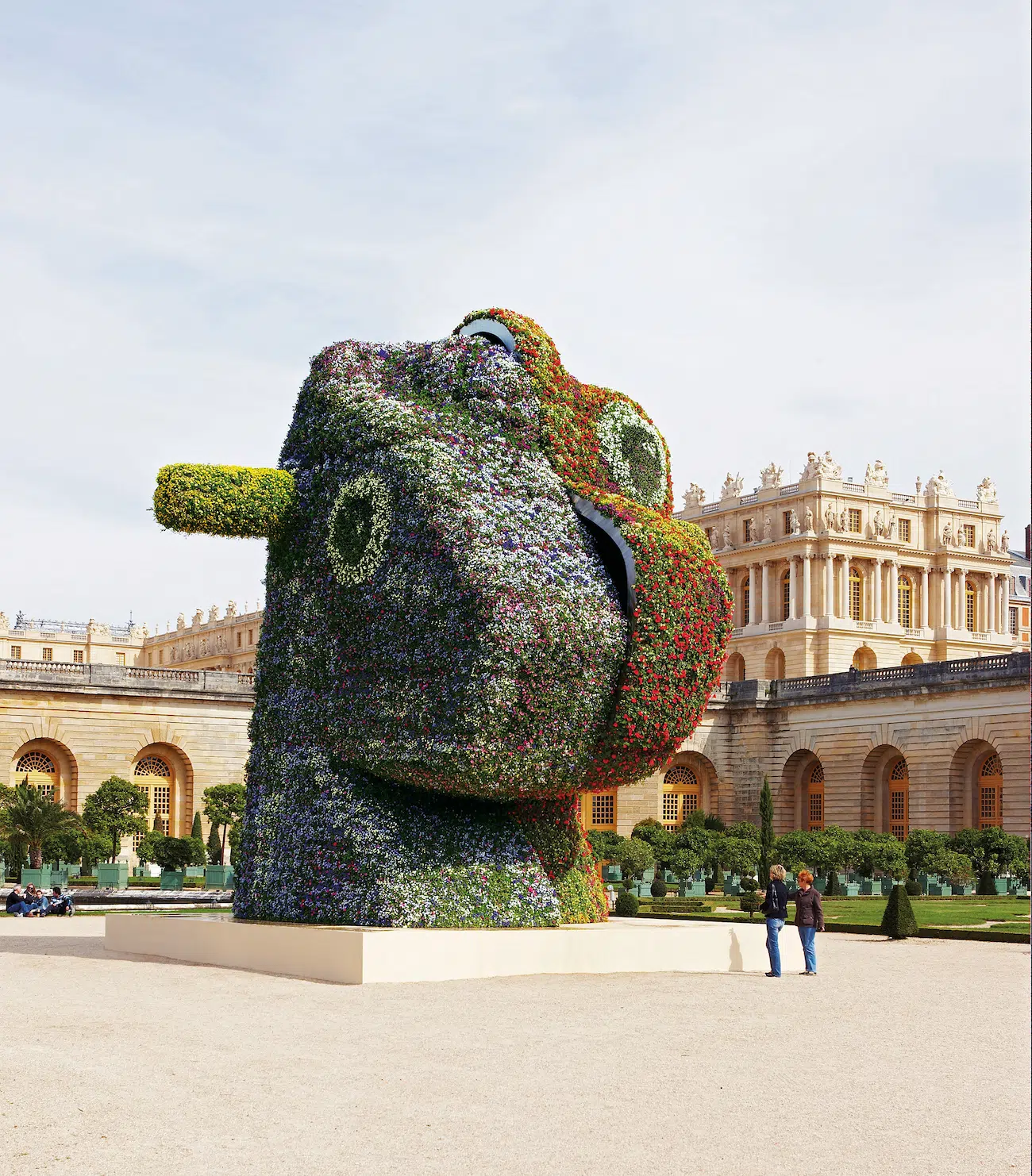 Jeff Koons’ Split-Rocker sculpture at LACMA