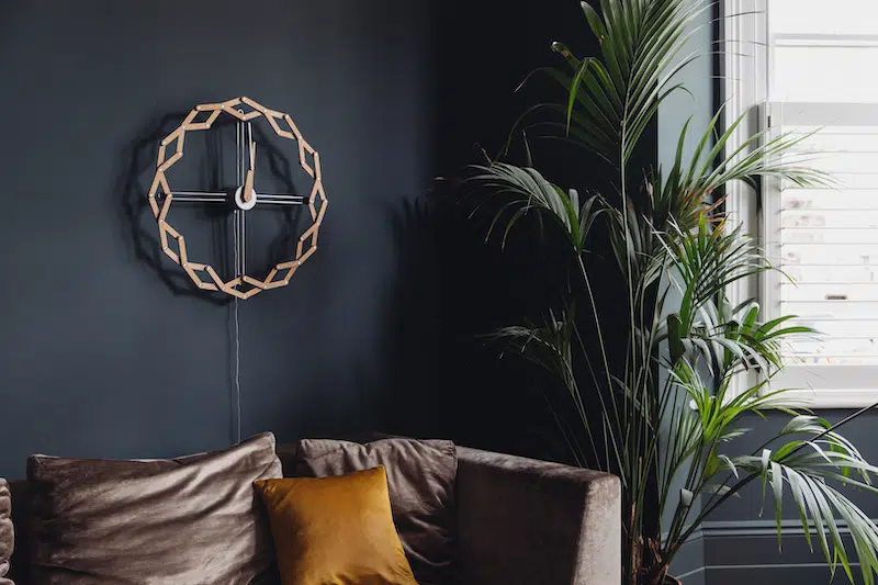 Solstice 2.0 – The Kinetic Clock by Animaro